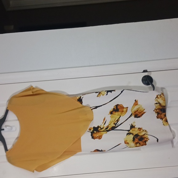 Celly K Floral Dress With Flutter Style - Picture 3 of 6